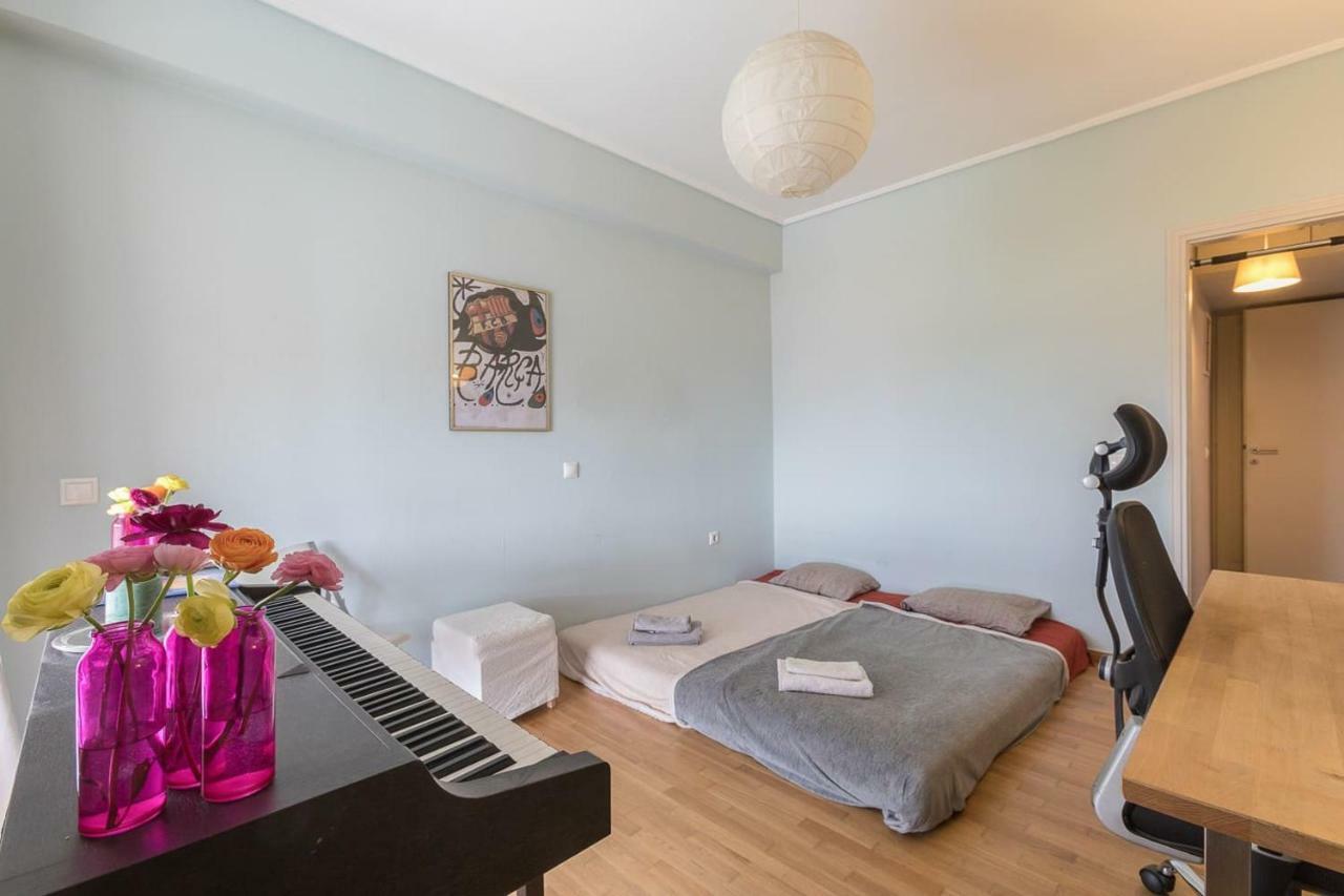 Spacious & Modern Flat In Heart Of Atena Exterior foto